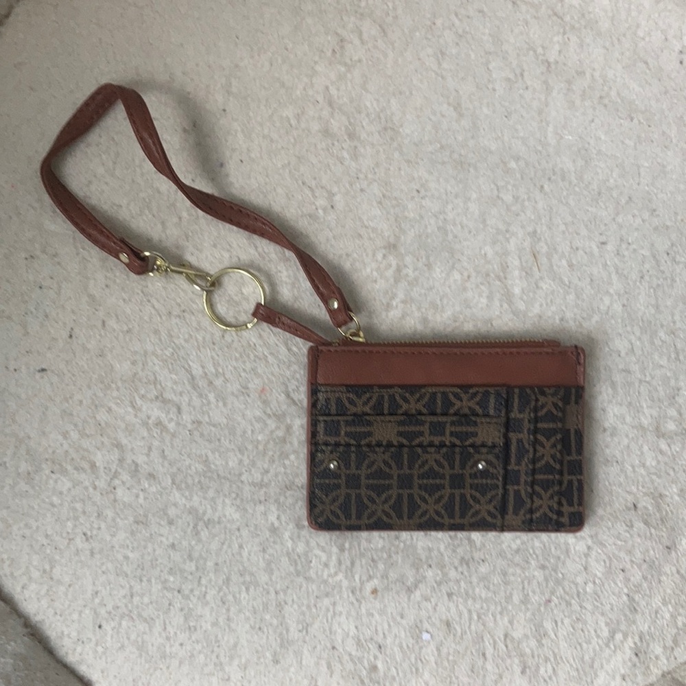 Wallet - Picture 2 of 5